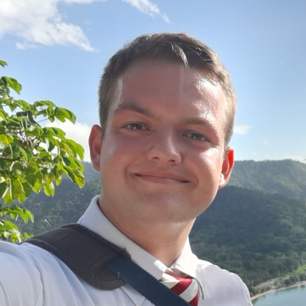 Meet your Posher, Carter